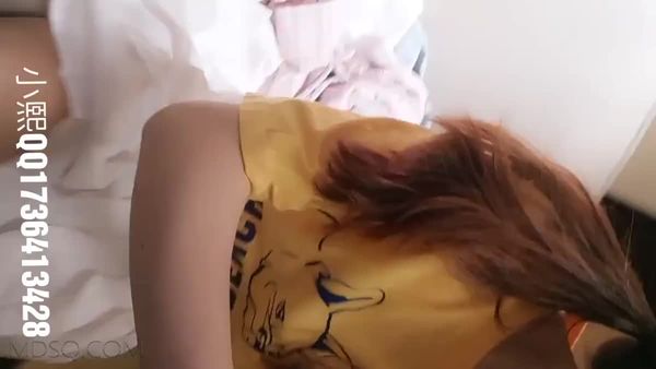 小熙-白裙子自拍 小熙-白裙子自拍