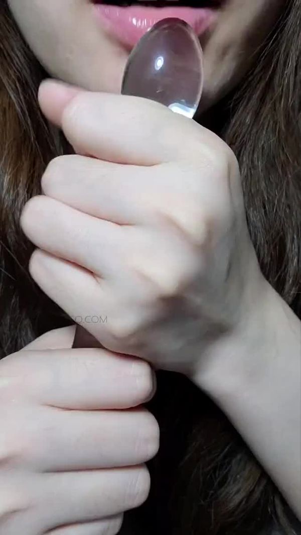 閔兒-母子劇情 黑絲包臀鏈條褲自拍