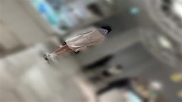 美女播音员MJ下班回家,真空制服湿身自慰诱惑 美女播音员MJ下班回家,真空制服湿身自慰诱惑