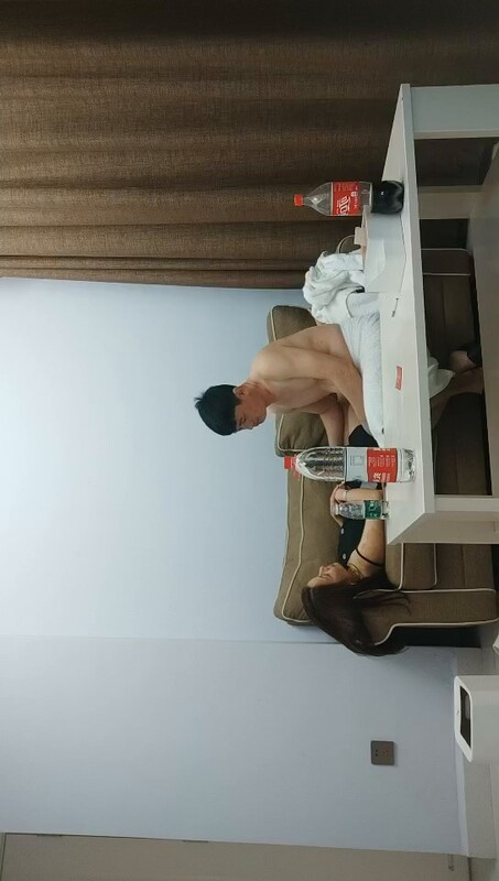爱情故事：网恋奔现，未婚骚女饱餐后被抱操大屁股，床上猛干高潮迭起 [HD]-leb