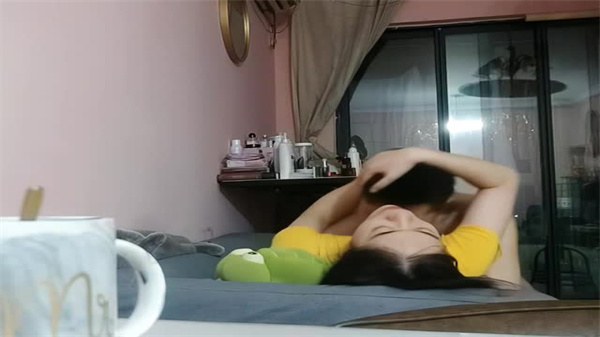 开奥迪A6的单身良家少妇，爱约激情夜等你来 [HD]-leb